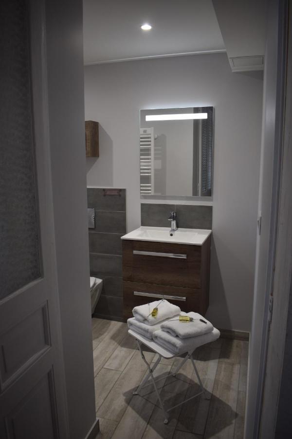 Au N°1 Bed and Breakfast Μπουρζ Εξωτερικό φωτογραφία